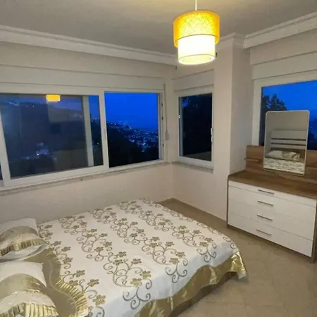 Villa Bektas Private 5+1 Seaview Alanya