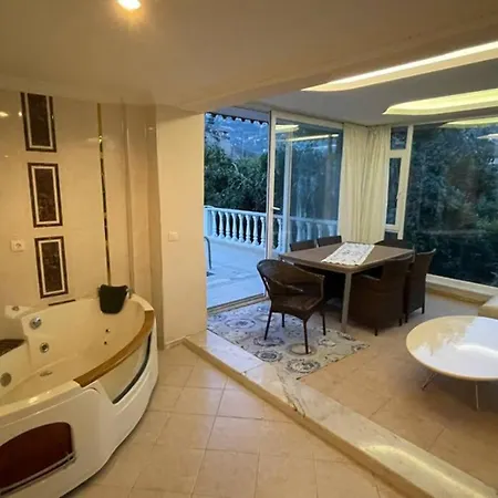 Bektas Private 5+1 Seaview *